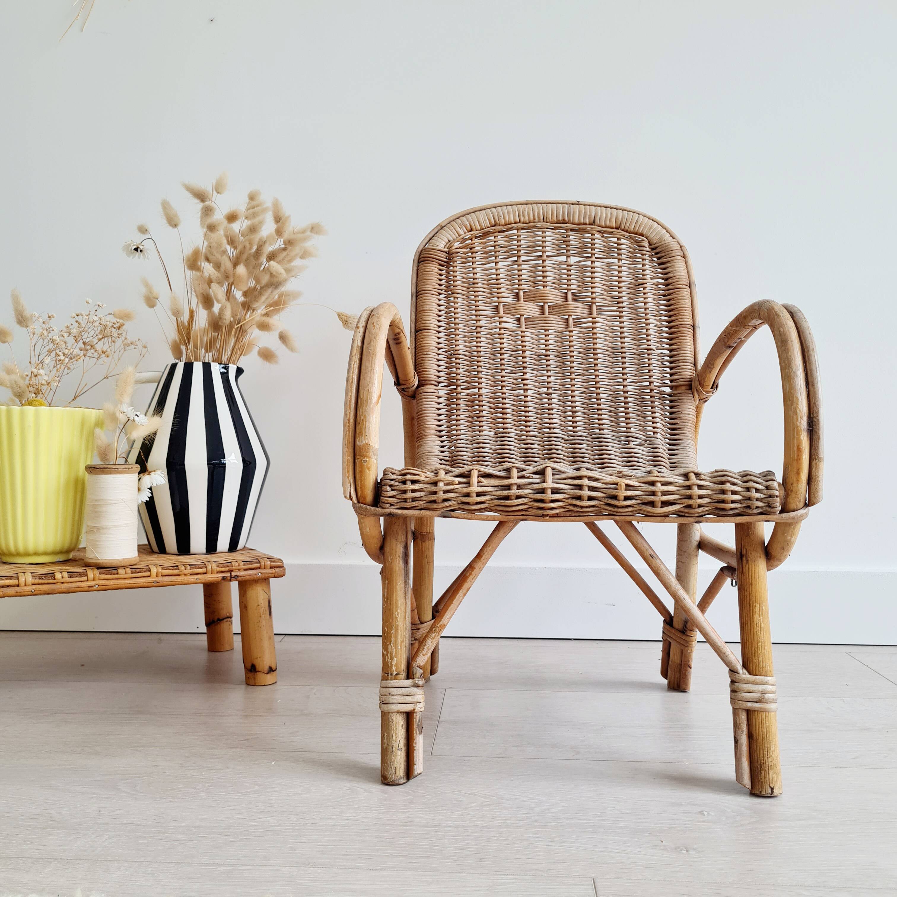 Fauteuil ancien enfant en rotin