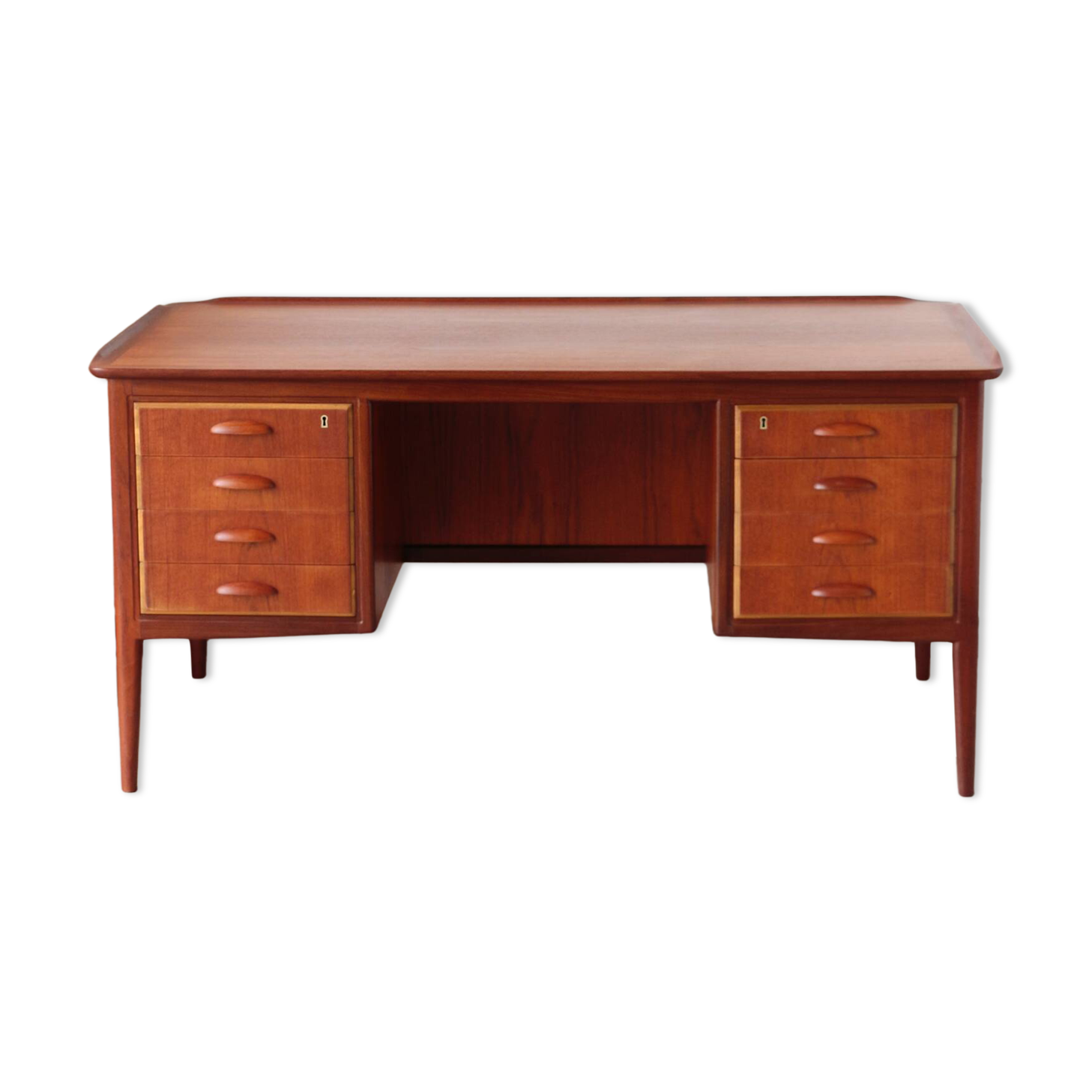 Desk Svend Aage Madsen: Danish Teck & Design (HP Hansen)