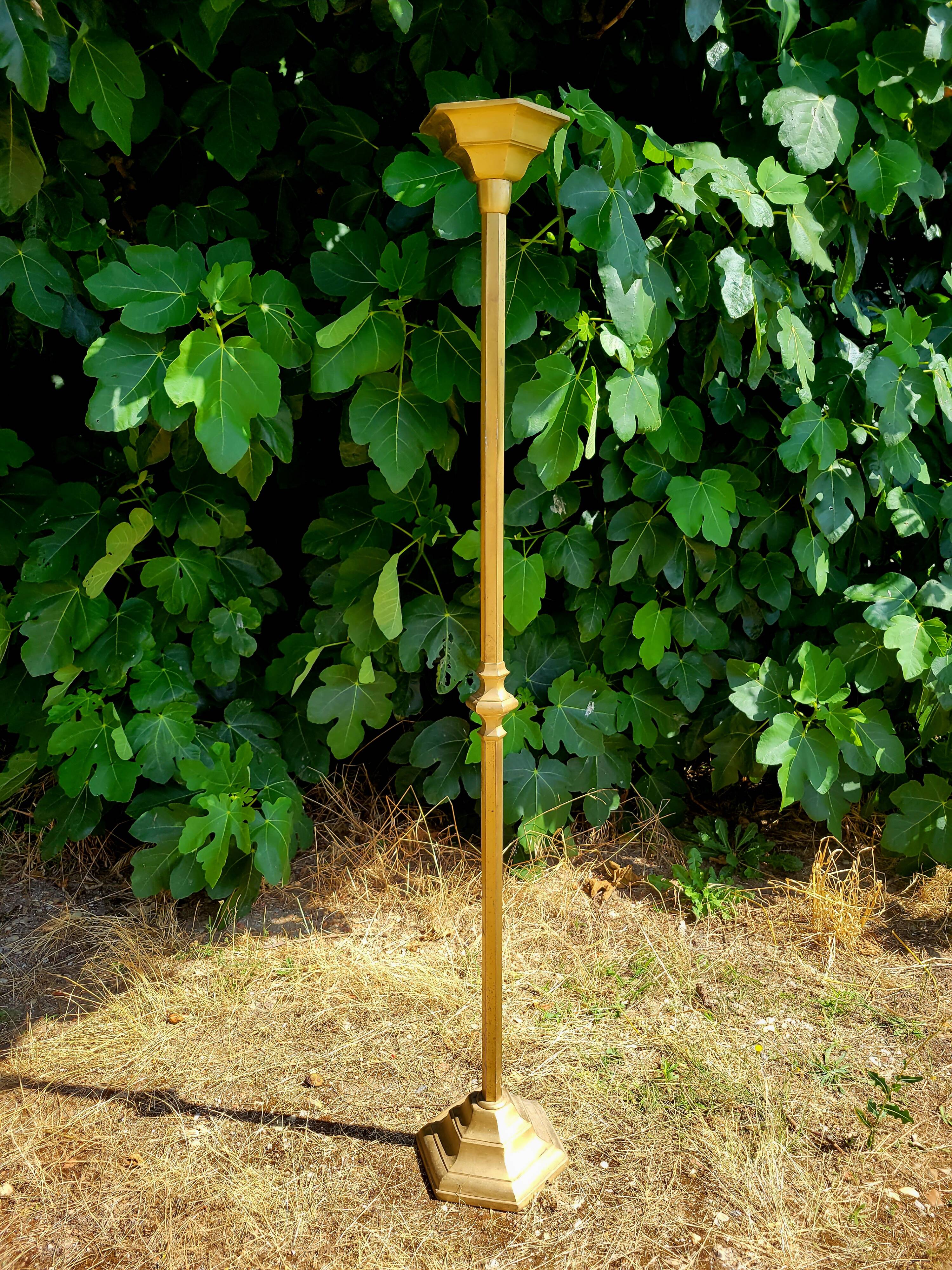 Golden metal floor lamp
