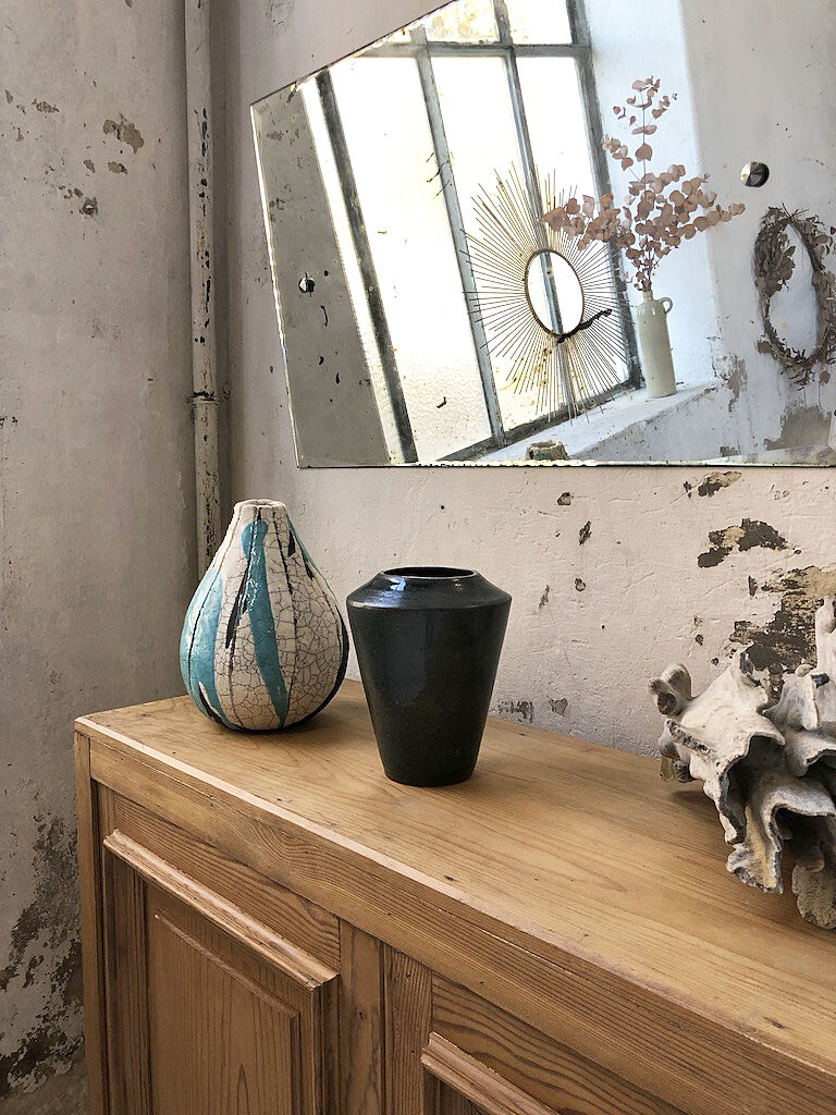 Blue duck speckled ceramic vase