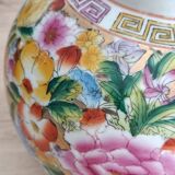 Large Chinese ginger jar with multi-colored porcelain lid