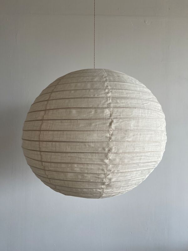 Petite suspension en rotin et lin naturel japonisante ronde D30