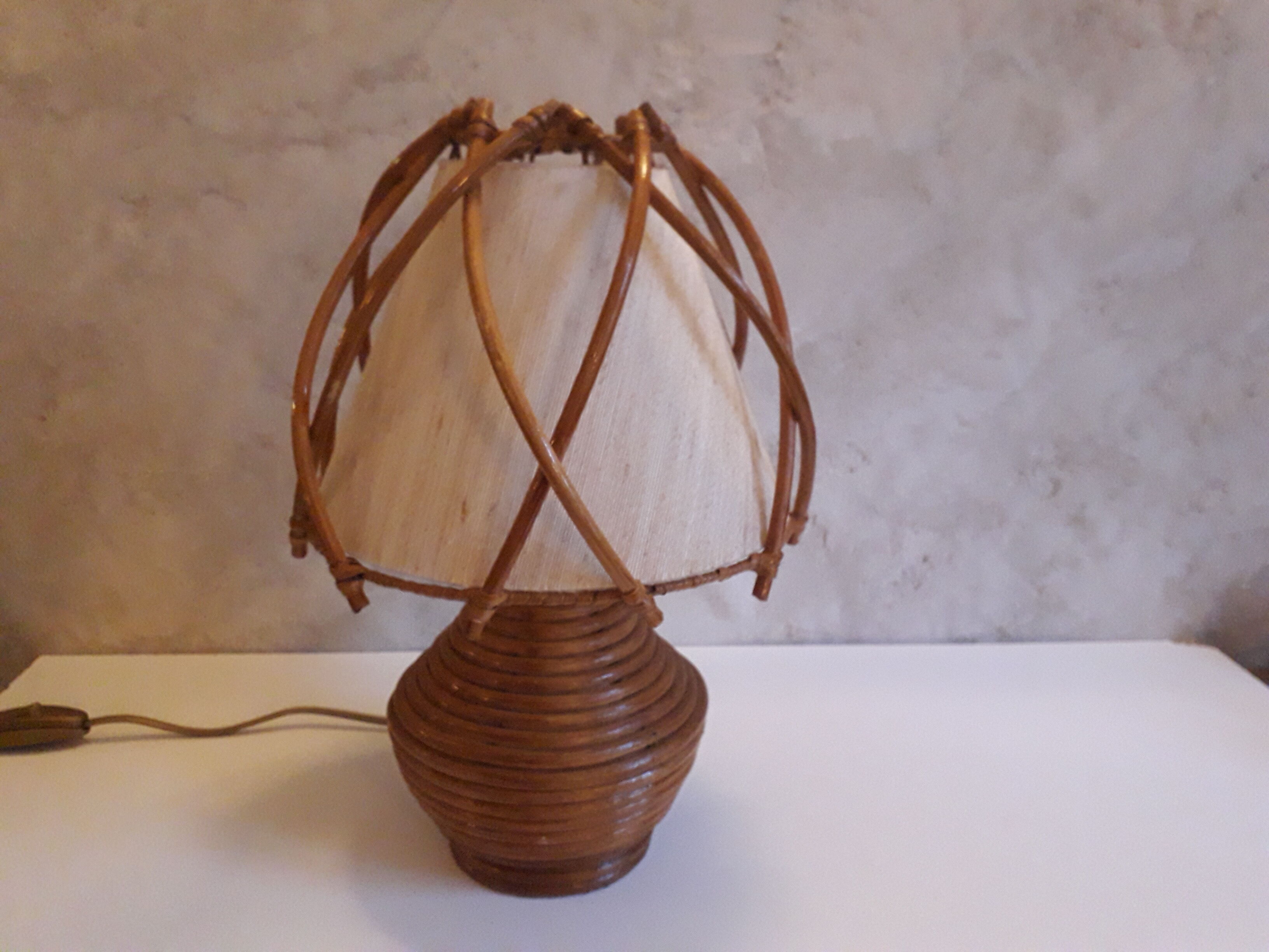 Rattan bedside lamp