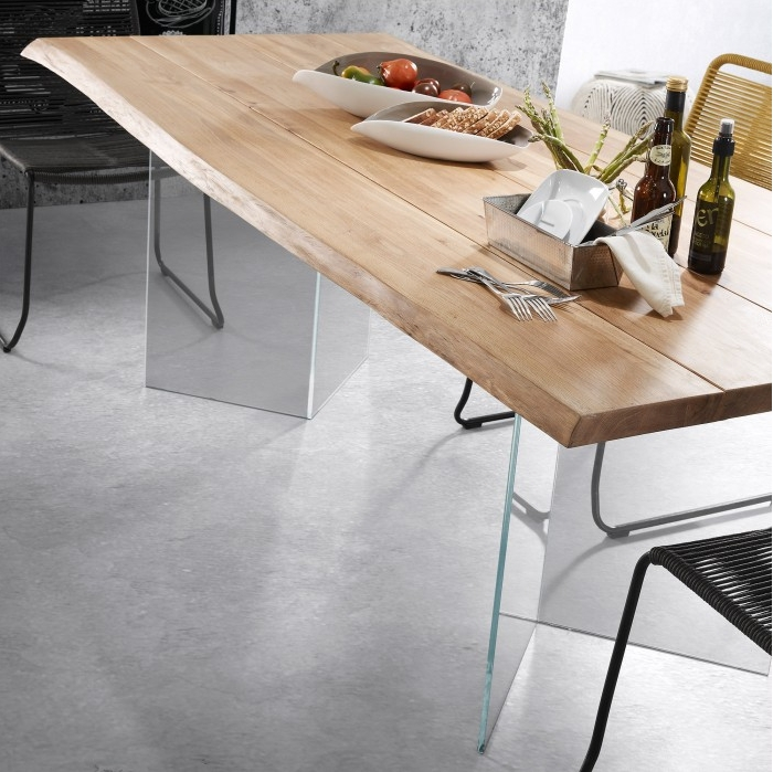 Table en chêne et verre