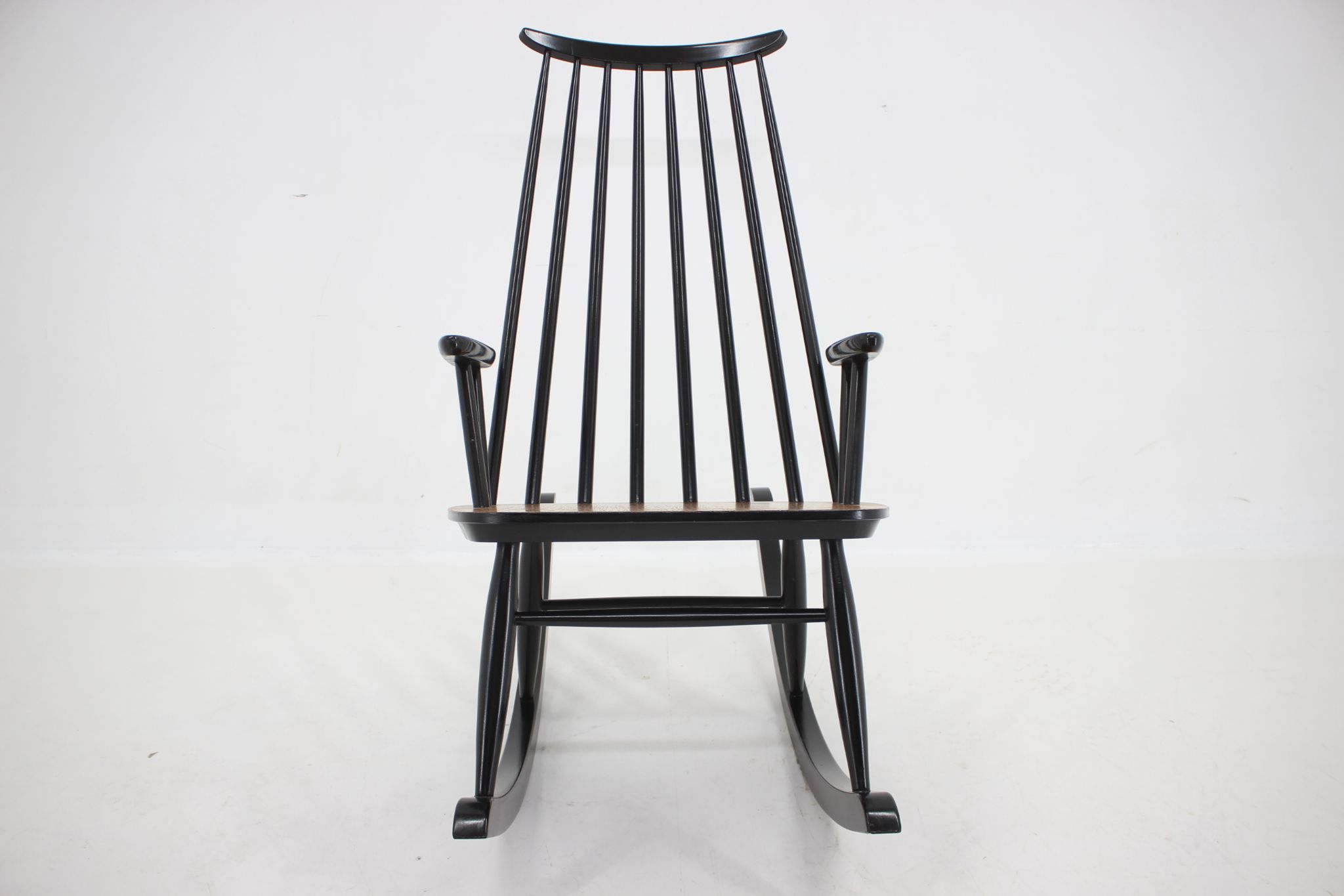 1960s Varjosen Puunjalostus Beech Rocking Chair, Finland