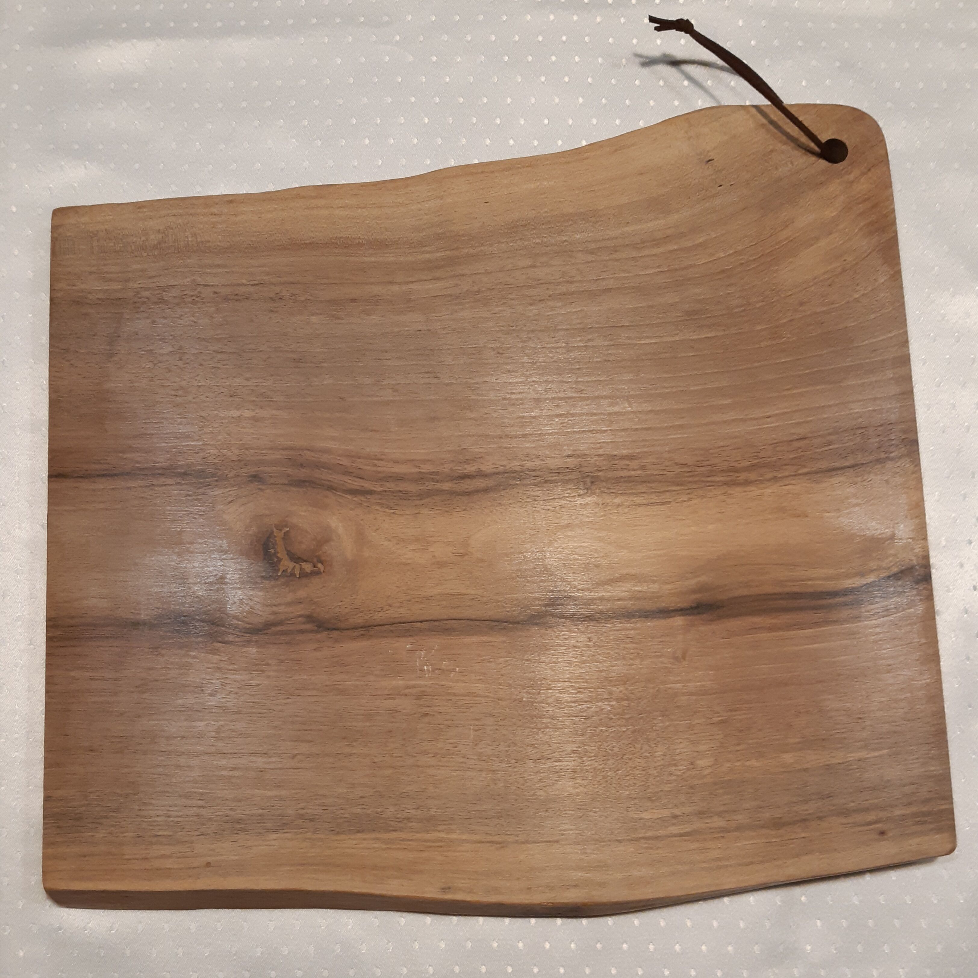 XXL walnut cutting board