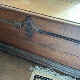Coffre en bois vintage