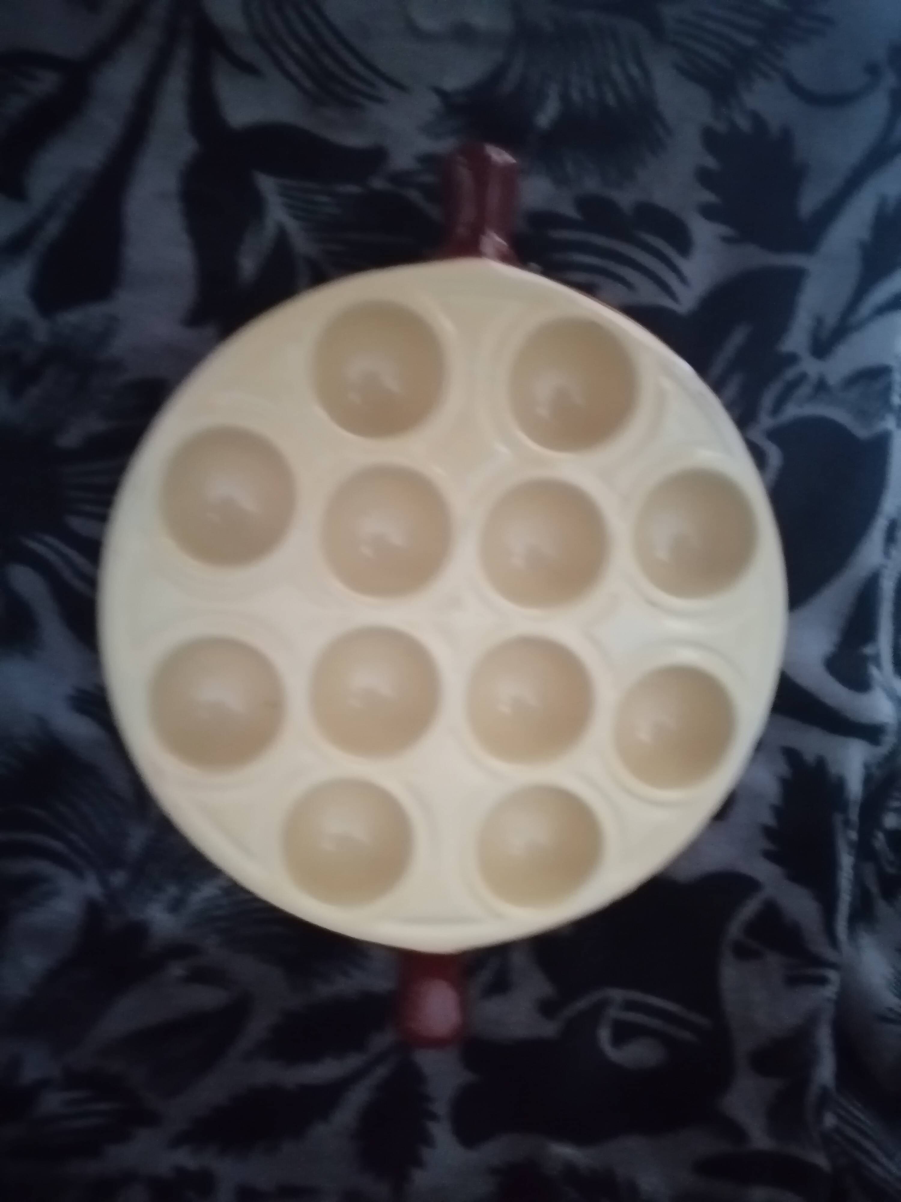 Set of three ceramic snail dishes