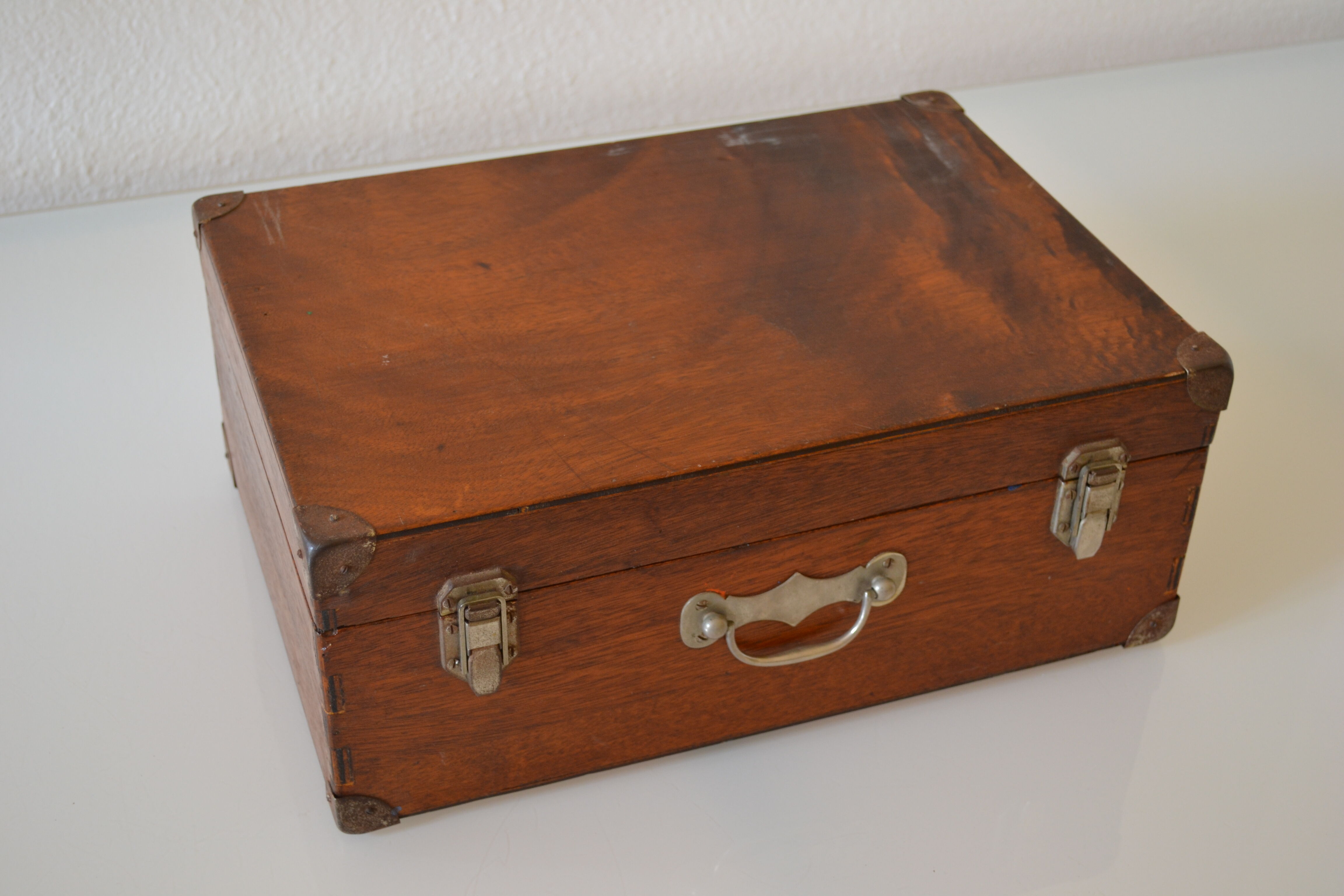 Old painter's case