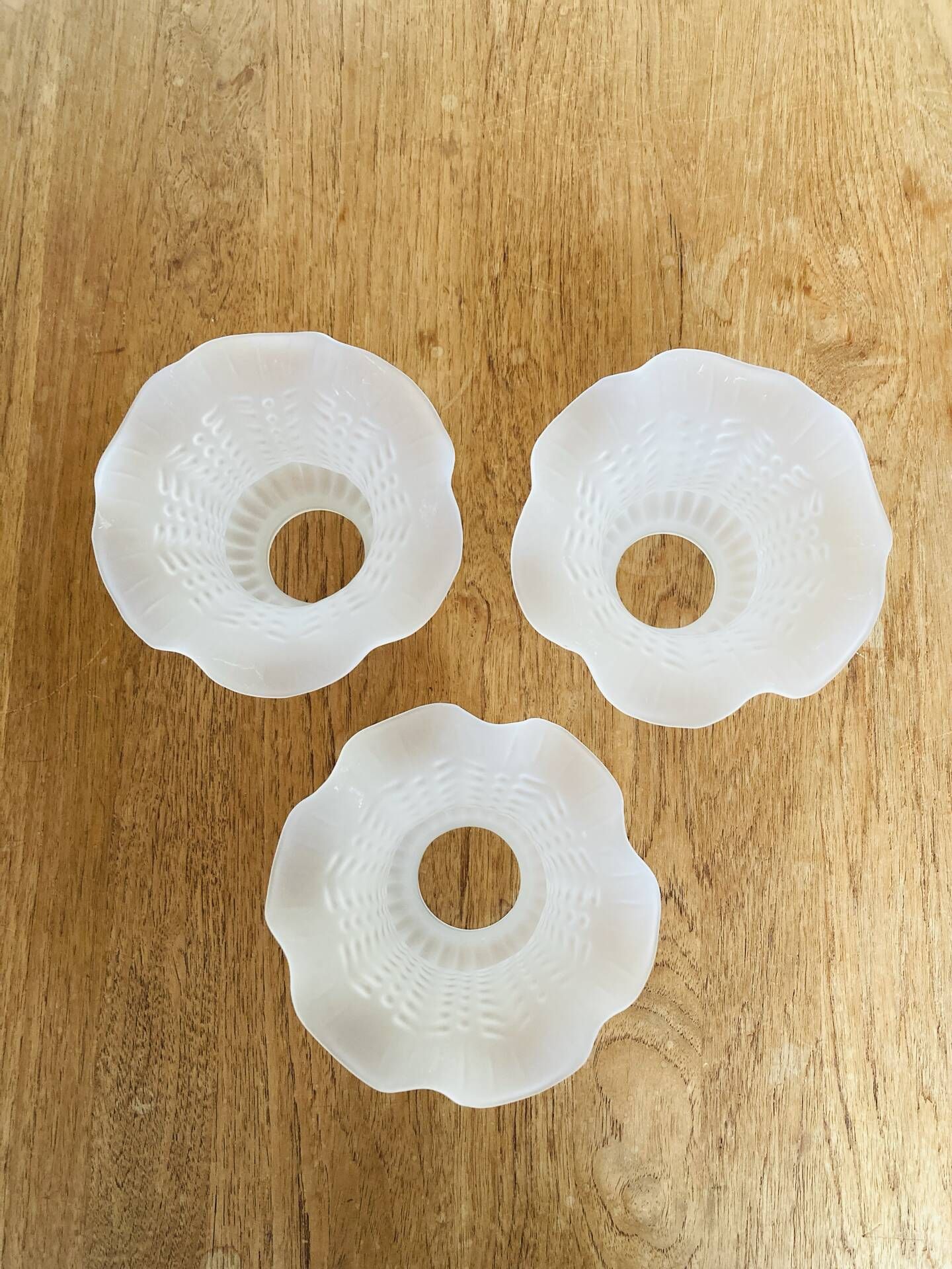 Set of 3 Antique Glass Frosted Shade Tulips - Wheat Ear Pattern