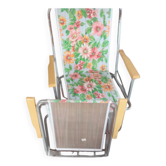 Pair of folding armchairs