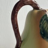 Pichet en céramique barbotine forme de poire