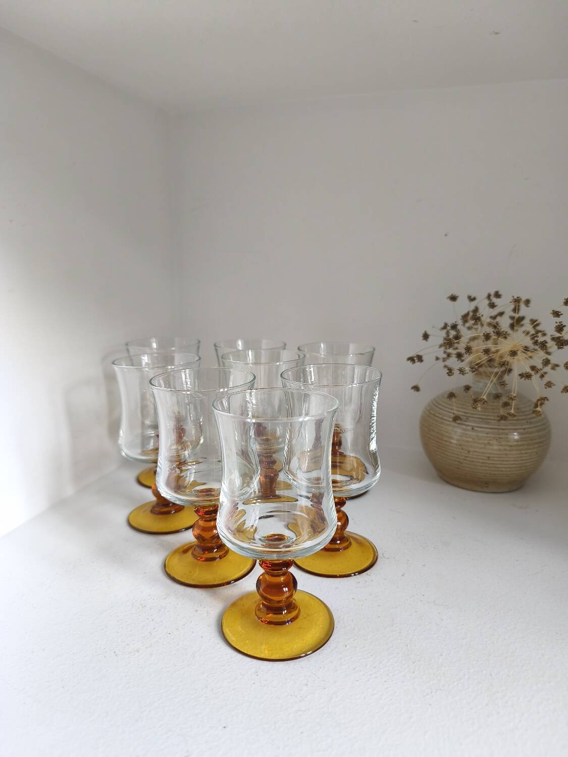 Set of 8 amber glasses
