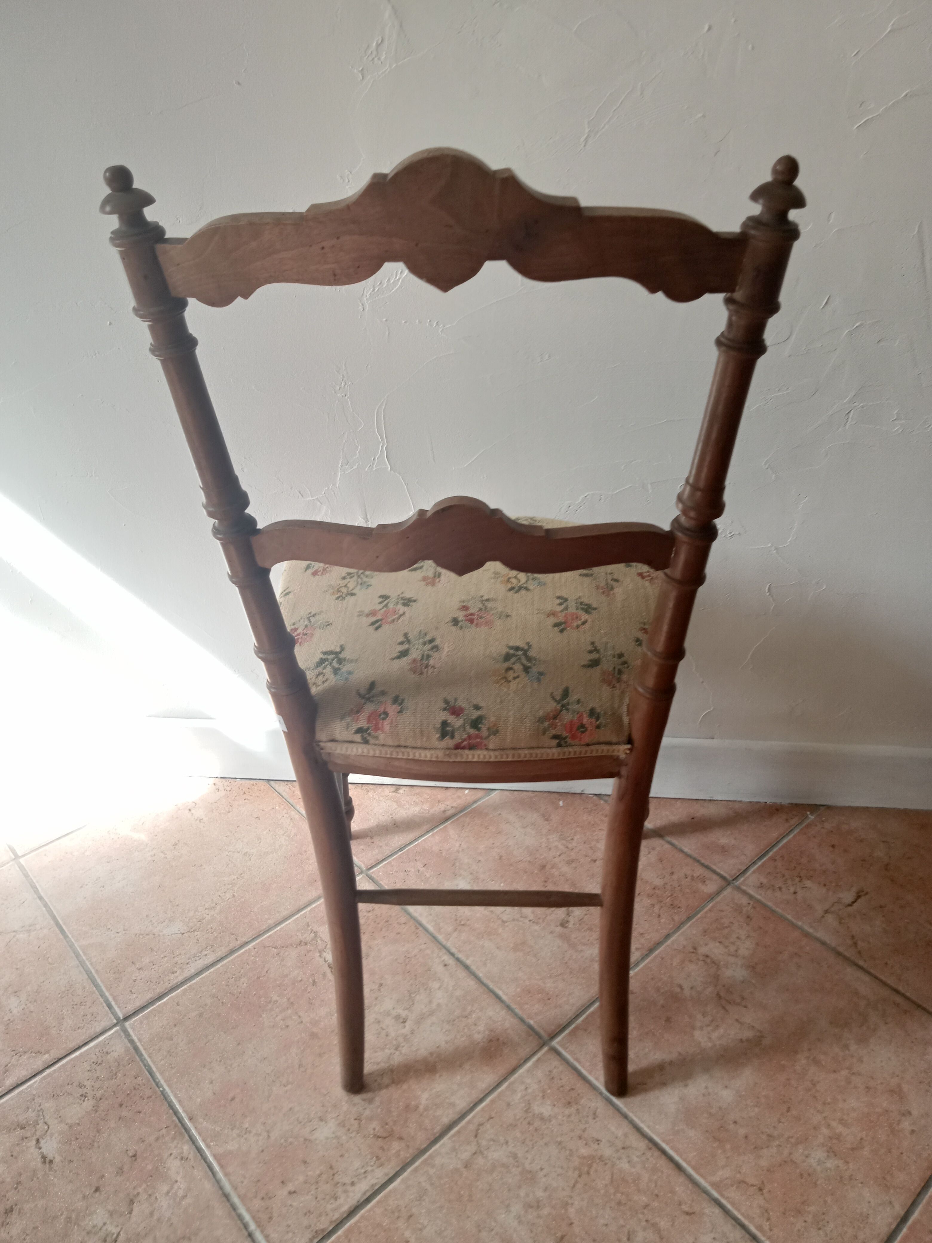 Paire de chaises de salon