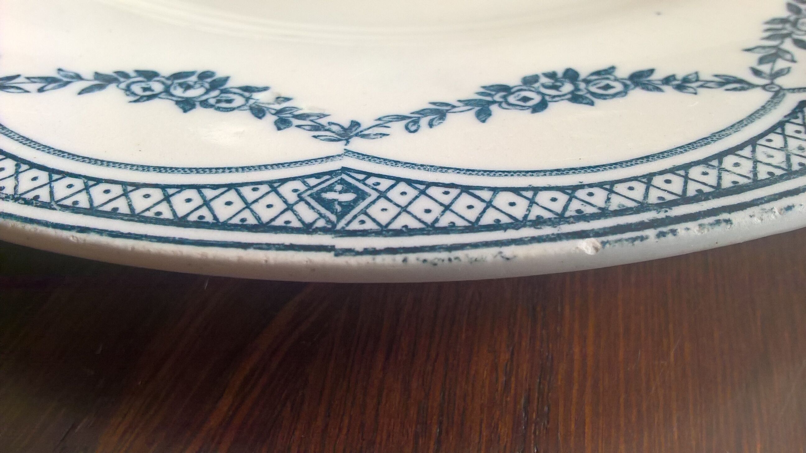 2 flat plates Salins "Little Trianon"