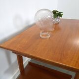 Teak vrijstaand partner bureau met schuine vormen, lades en extra werkblad