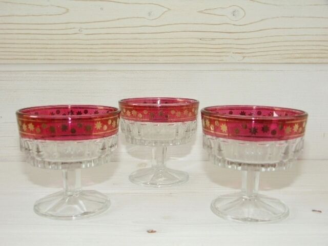 Lot of 3 vintage glass cups from the 50s