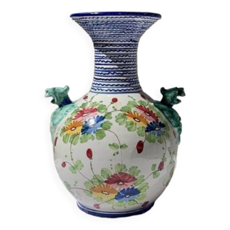 Vase antique, têtes de guépards, numéroté et tamponné