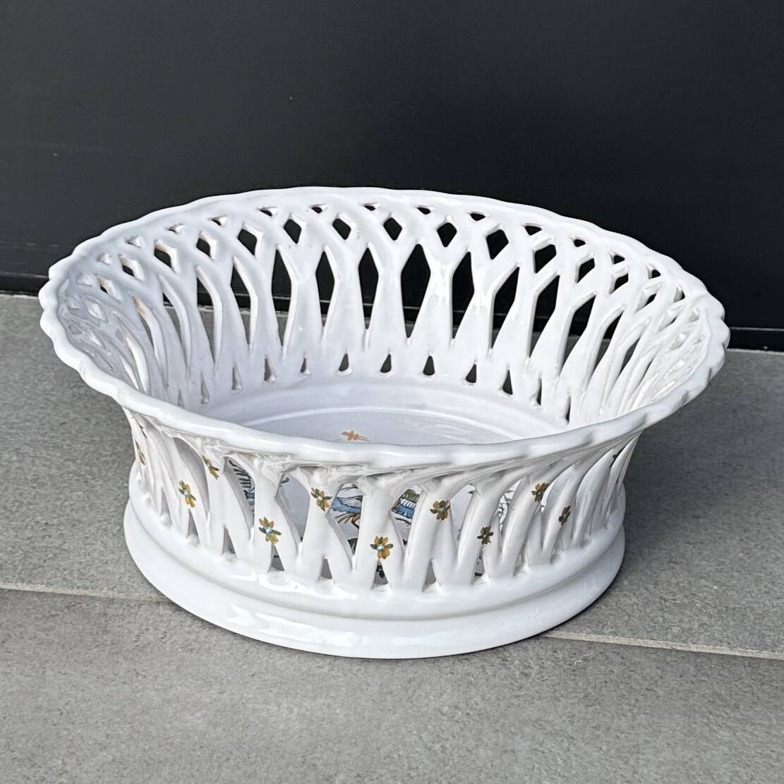 Lallier earthenware salad bowl in Moustiers