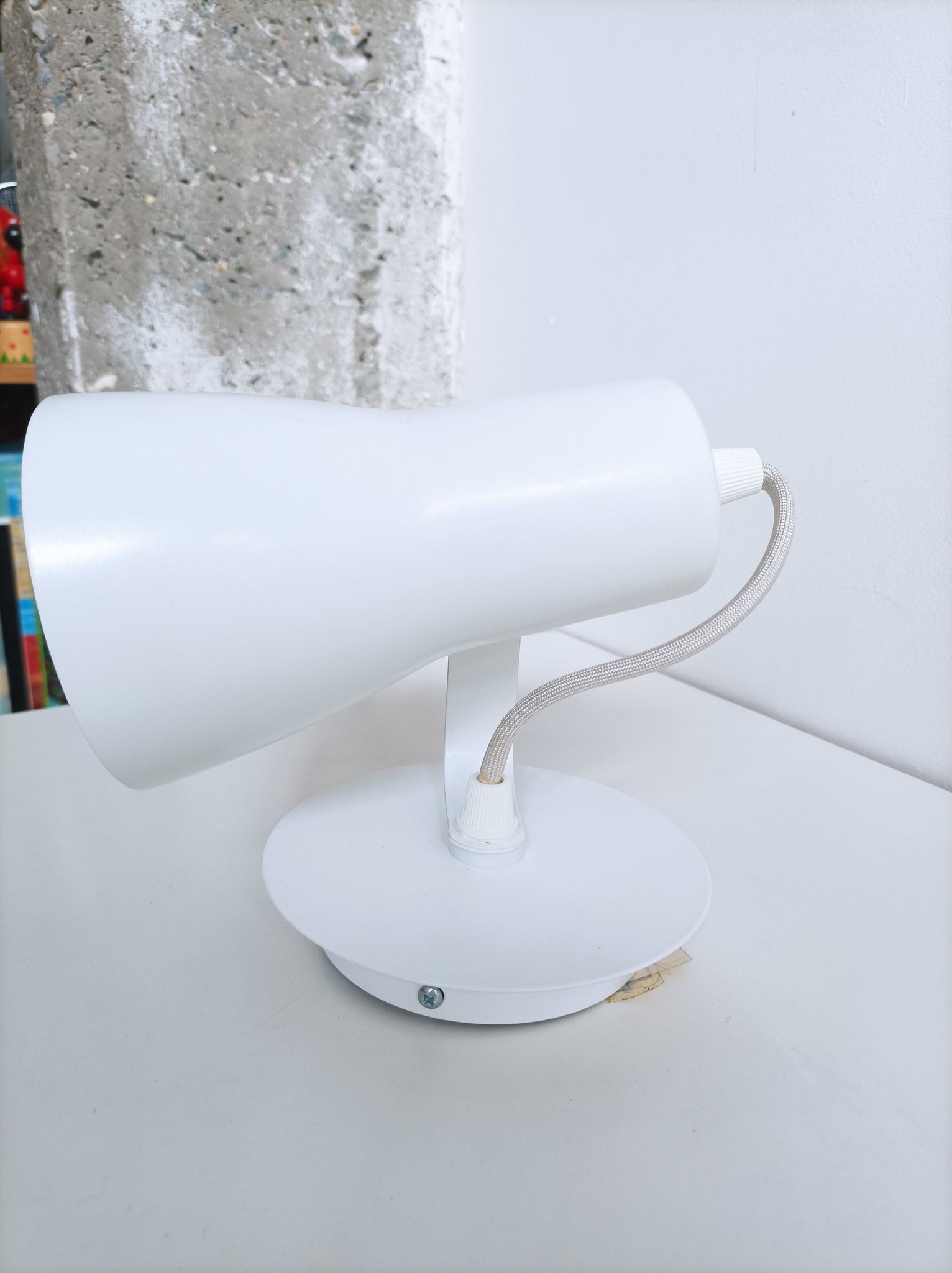 Applique spot métal laqué mat habitat vintage