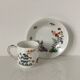 Tasse et sous-tasse en porcelaine de Limoges décorée à Chantilly dans le style japonais Kakiemon
