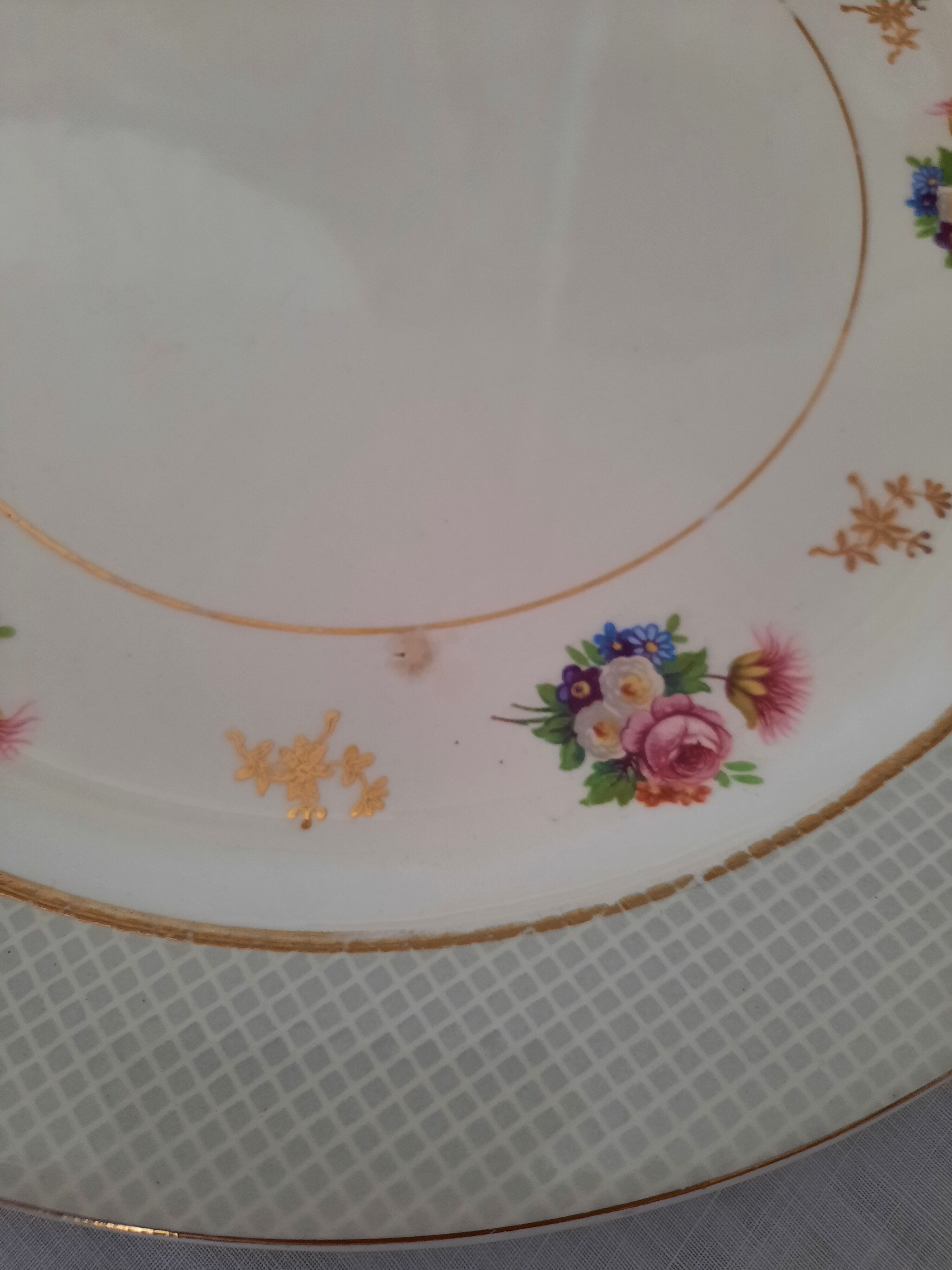 Cake service with mismatched plates