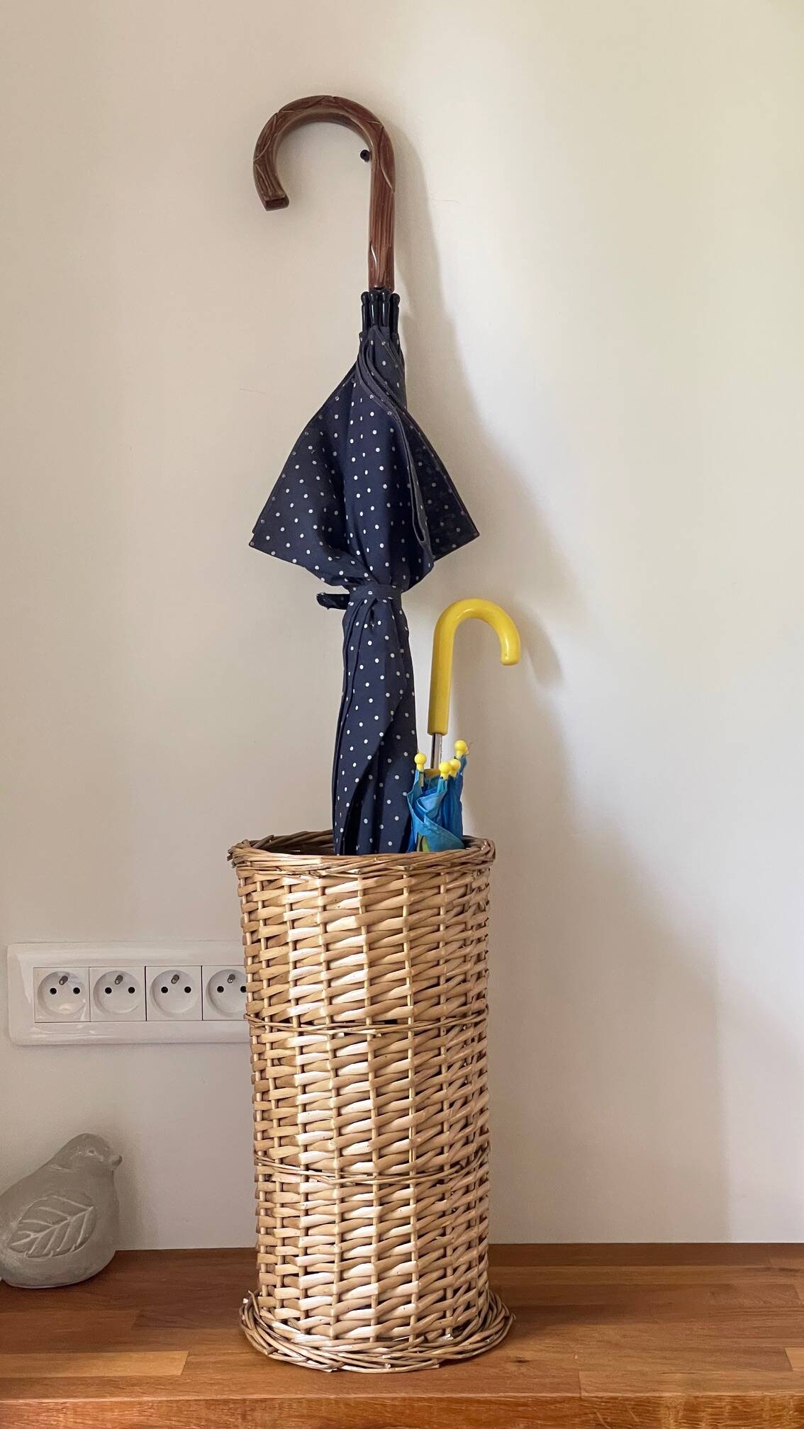 Porte parapluie en rotin vintage