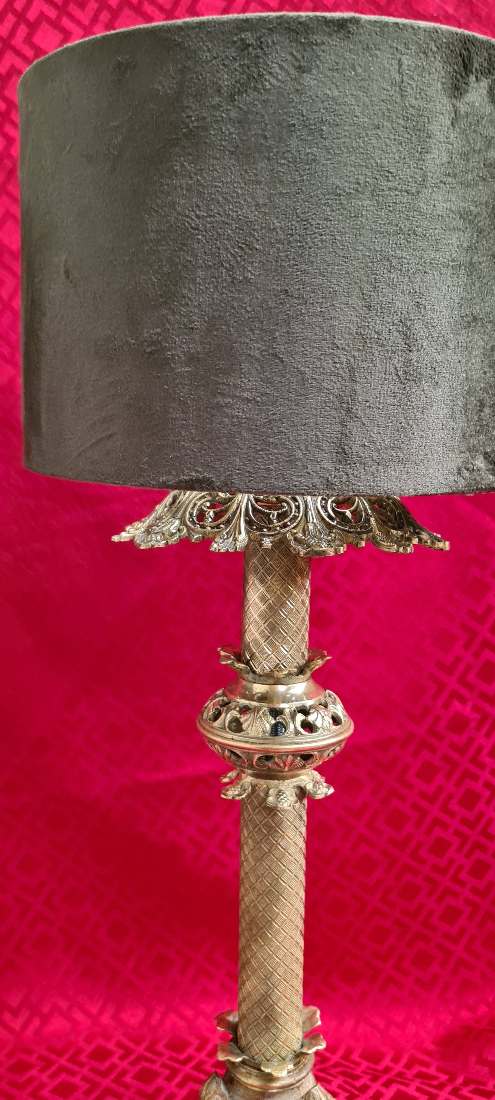 Pair of 18th century chiseled bronze lamps