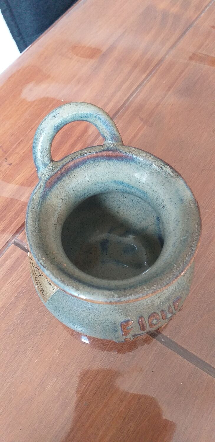 Small pot fleur de sel in Sandstone