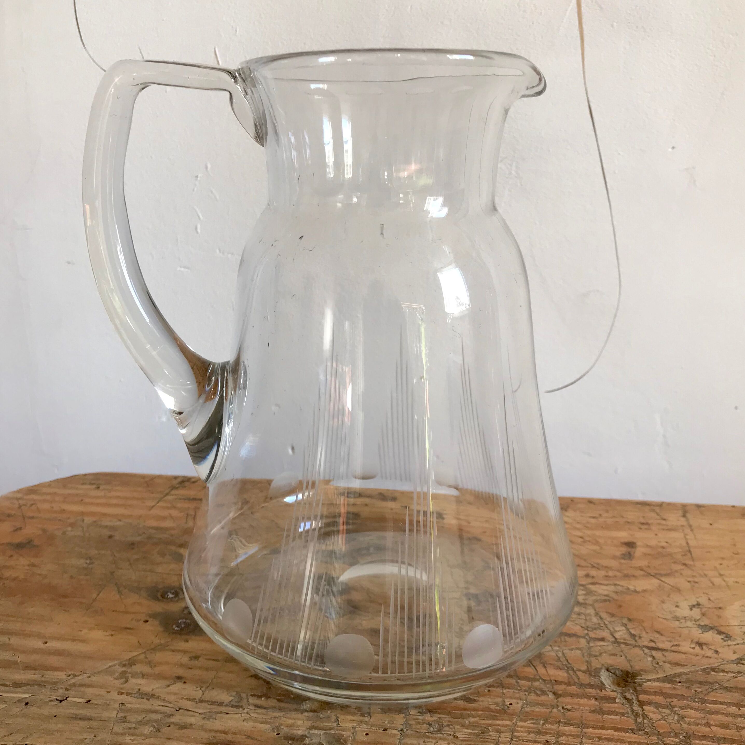 Chiseled glass and carafes