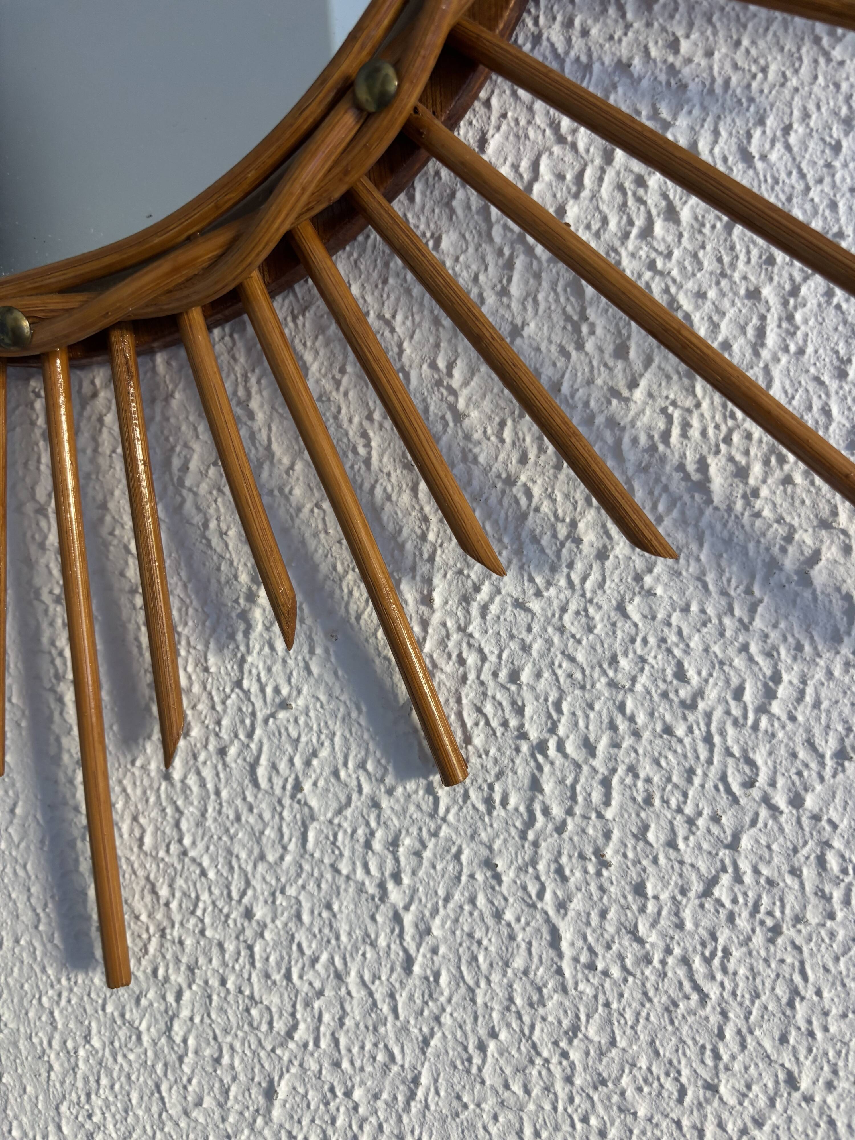 Vintage 1960s sun mirror made of rattan - 55 cm