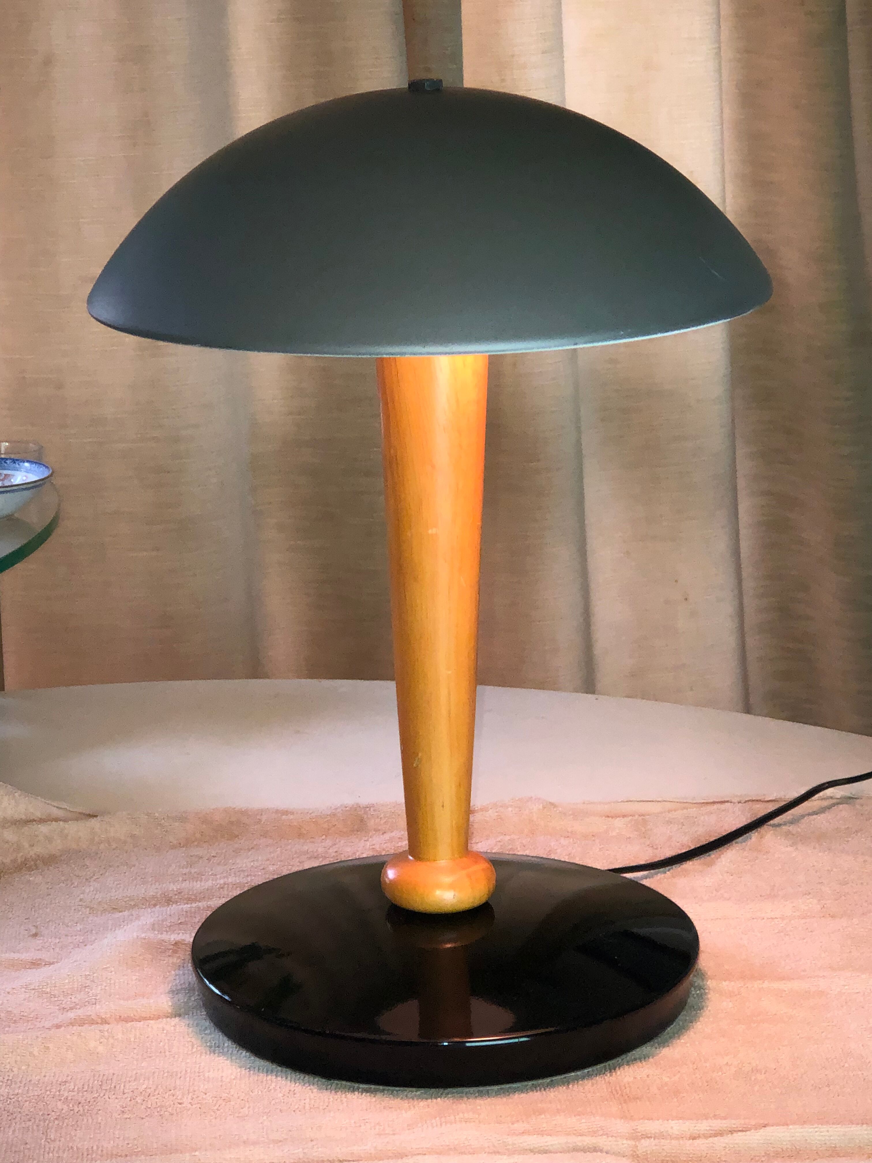 Art deco champion lamp