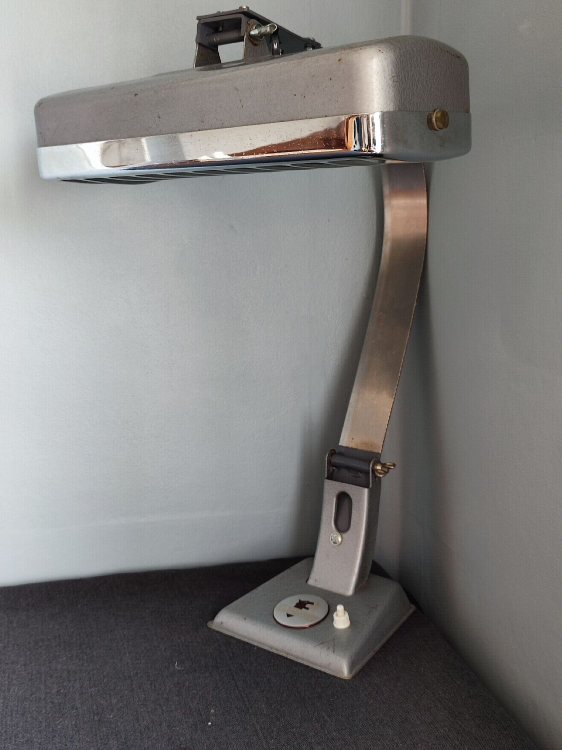 Thermor industrial style table lamp