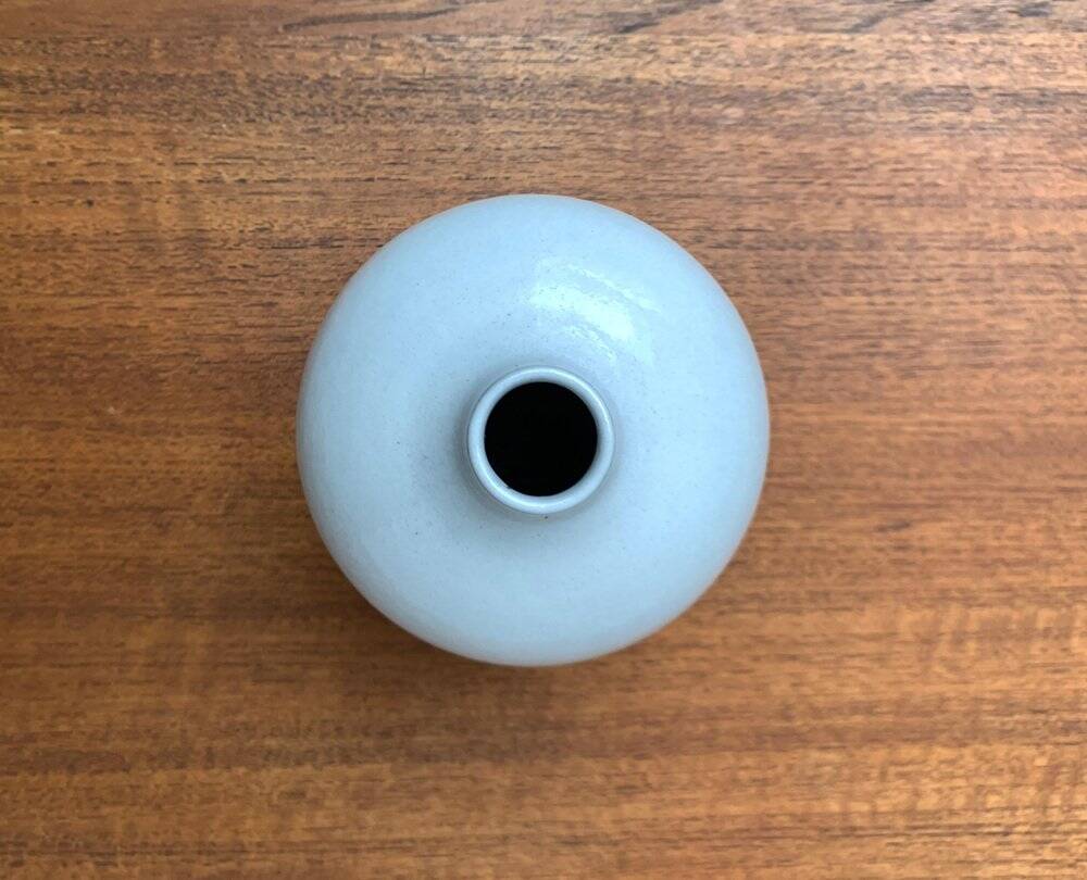 Mid-century German studio pottery vase by BKW Böttger Keramik Wandsbek, 1960s.