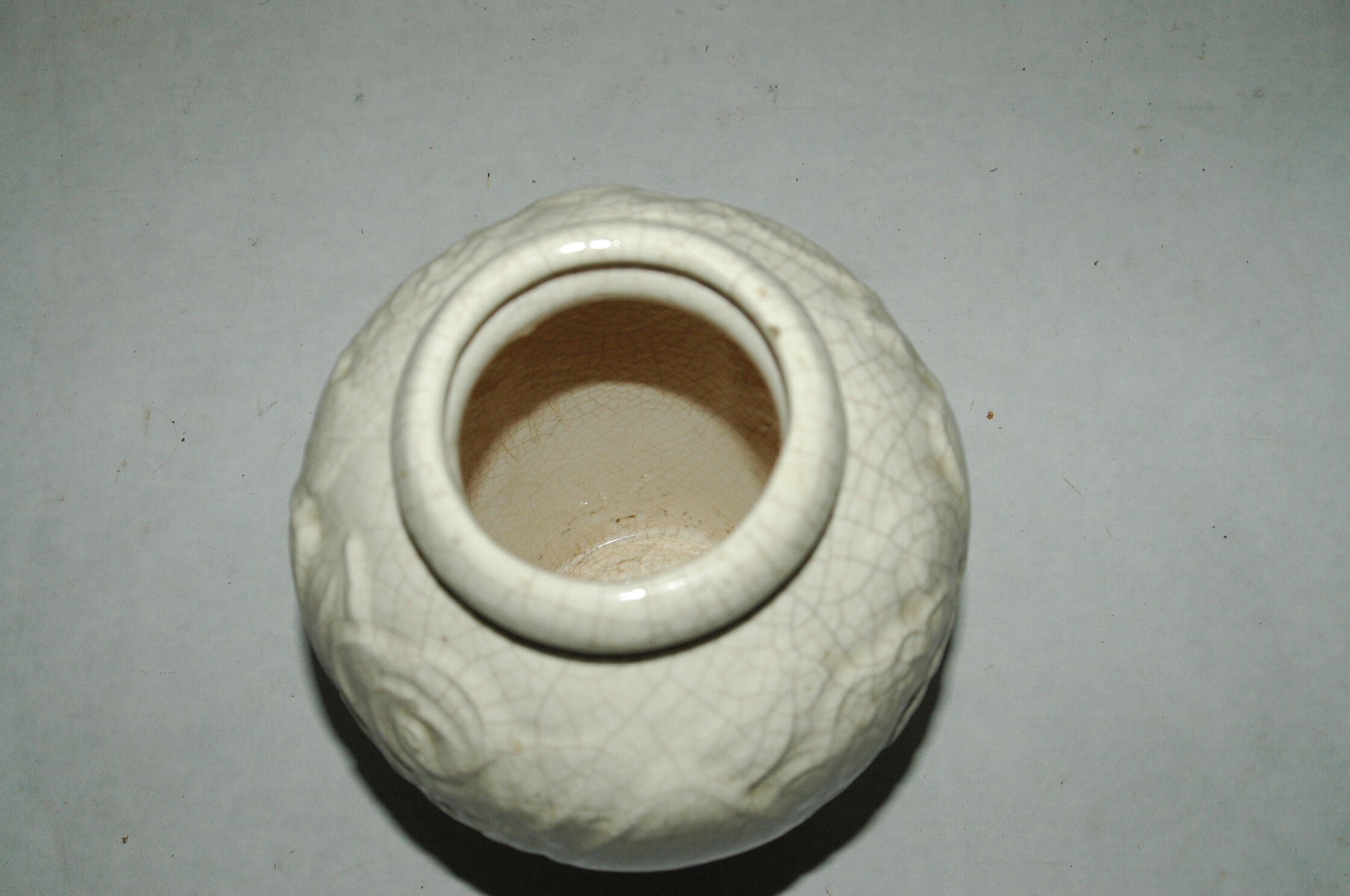 large cracked vase art-deco era