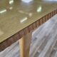 Table à manger des années 1950 en érable avec bord travaillé