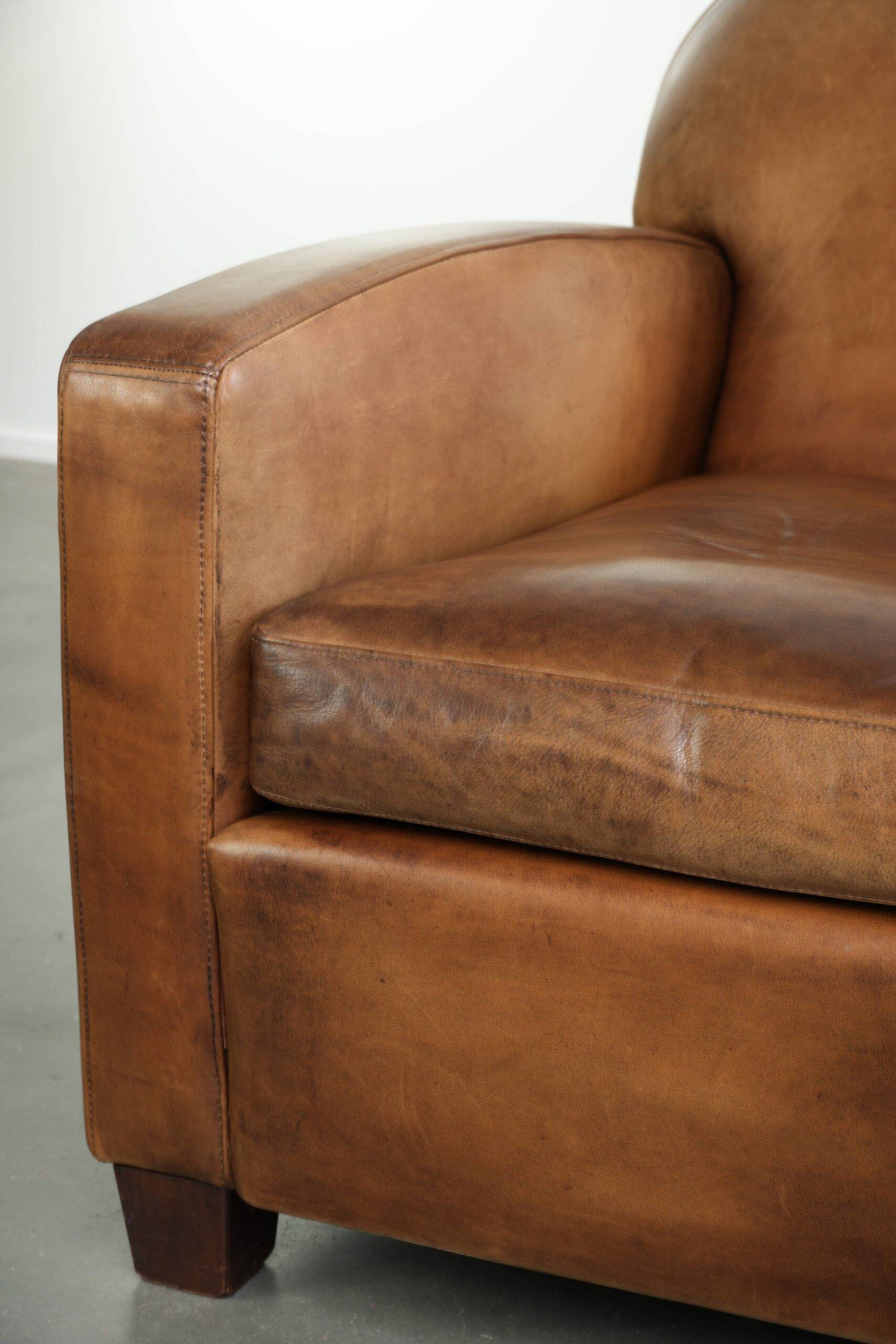 Sleekly designed sheepskin design armchair with a great appearance