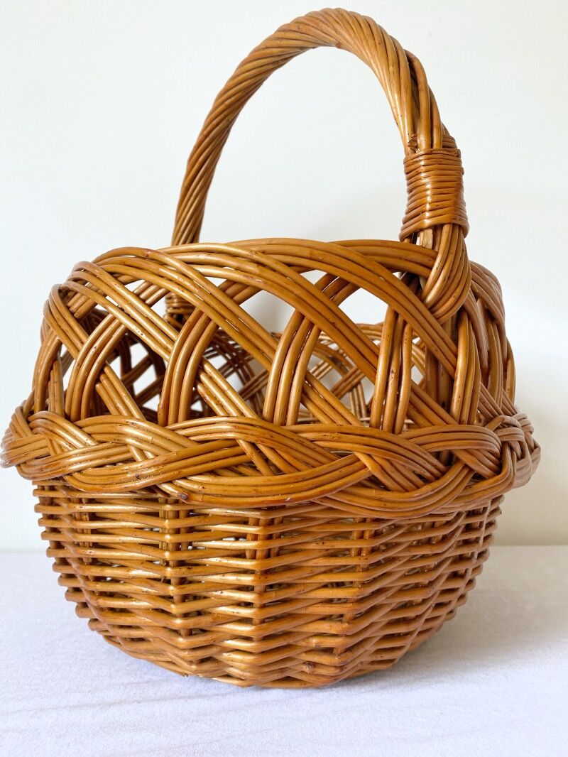 Braided wicker basket