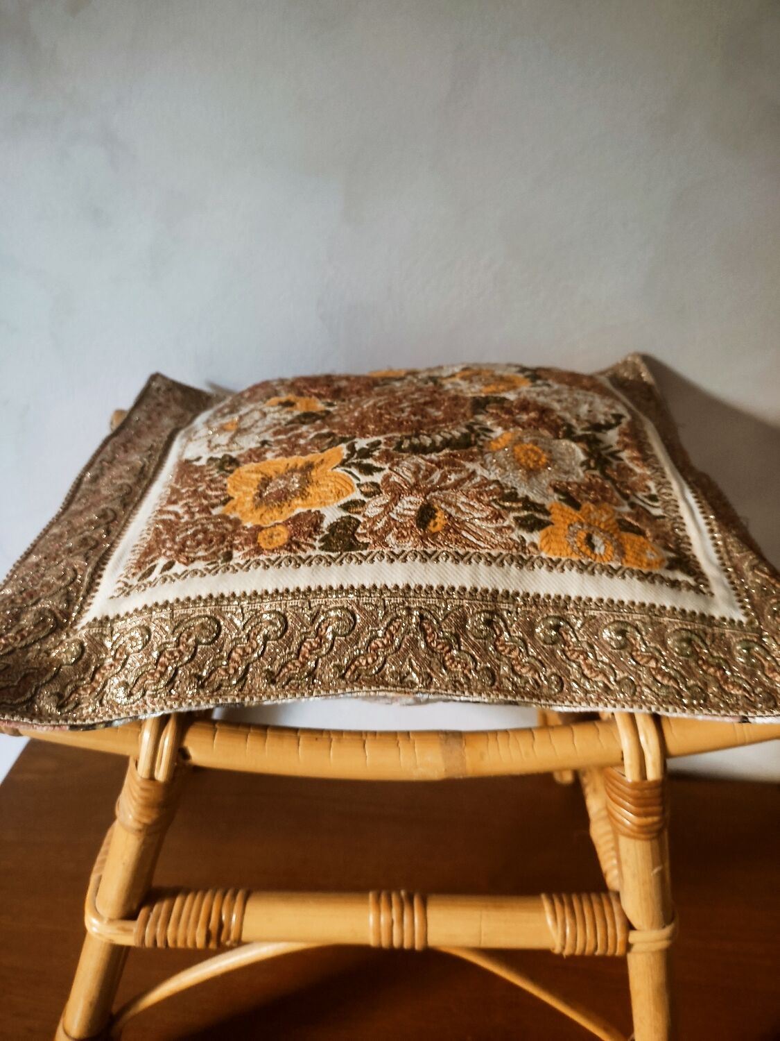 Asian-style rattan stool