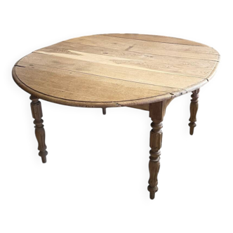 Antique oval oak table