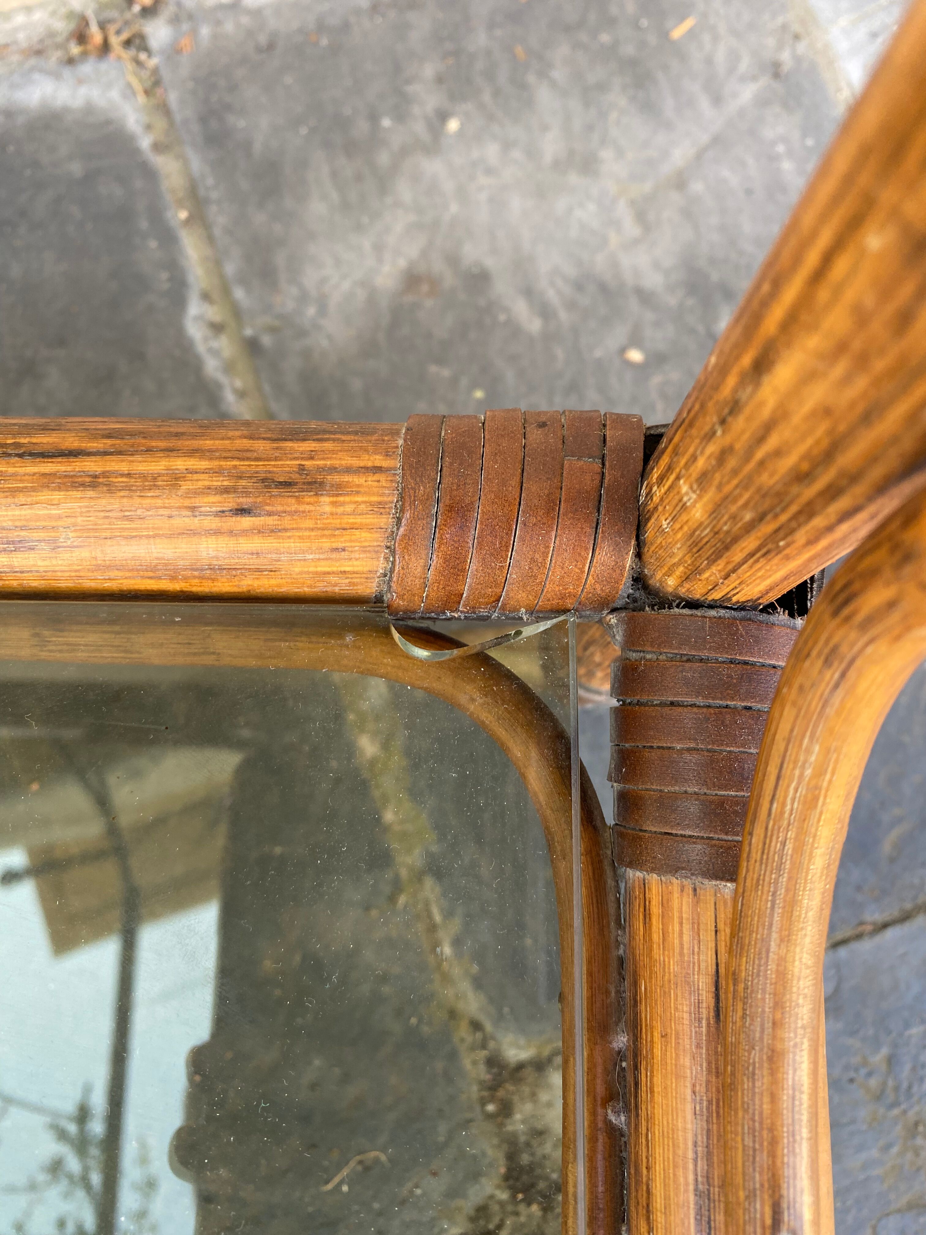 Vintage rattan wheel bar