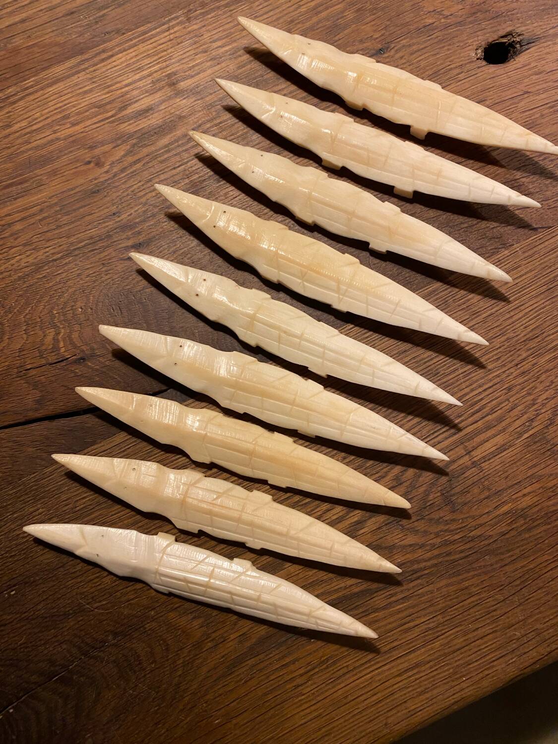9 knife rests in bone