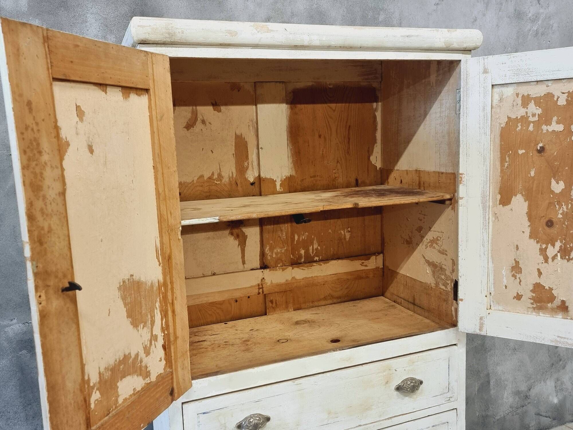 Armoire ancienne française brocante blanche avec tiroirs 83x148 cm