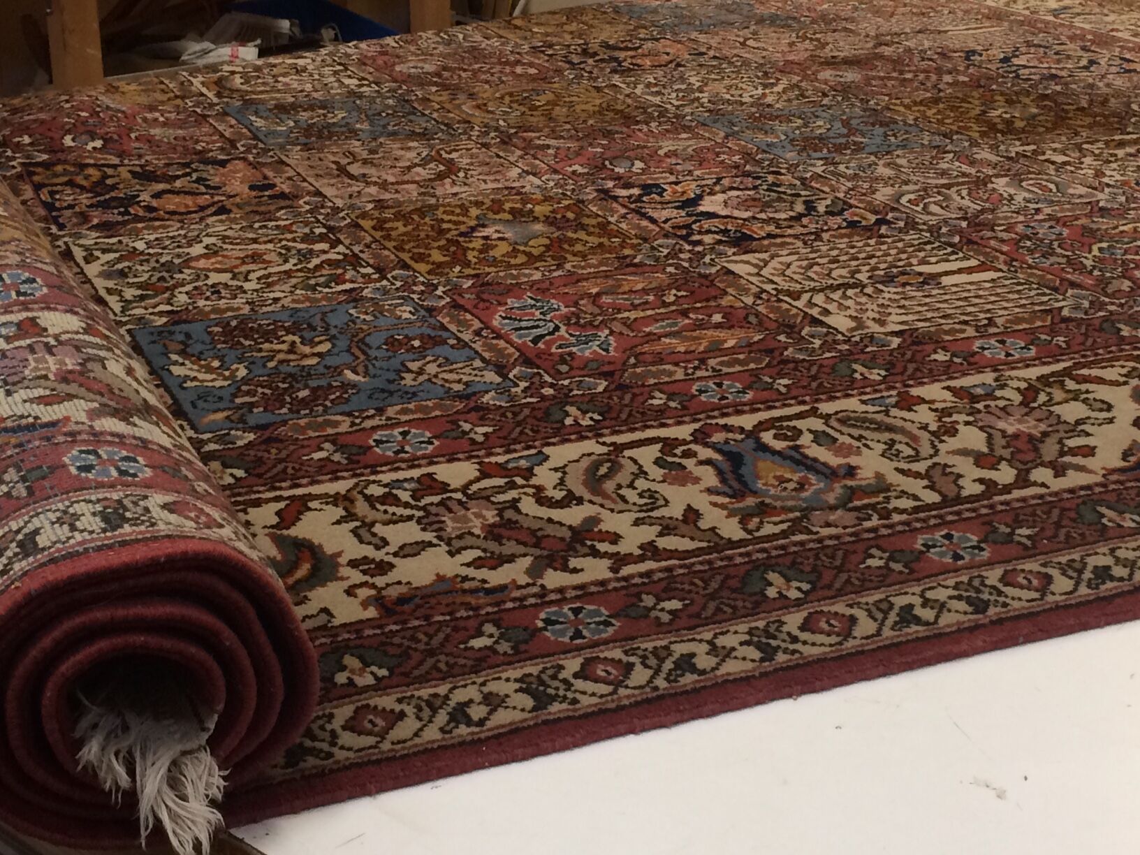 Persian rug 320 x 230 cm