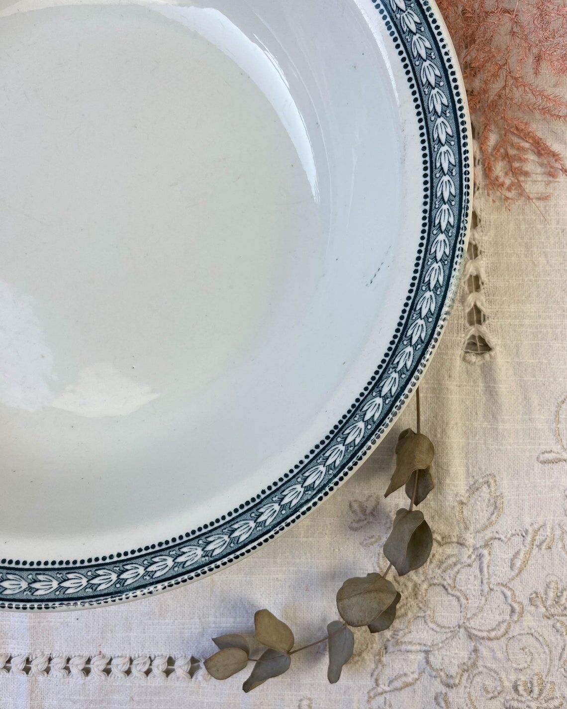 Vintage hollow dish Terre de fer St Amand & Hamage model Laurier made in France