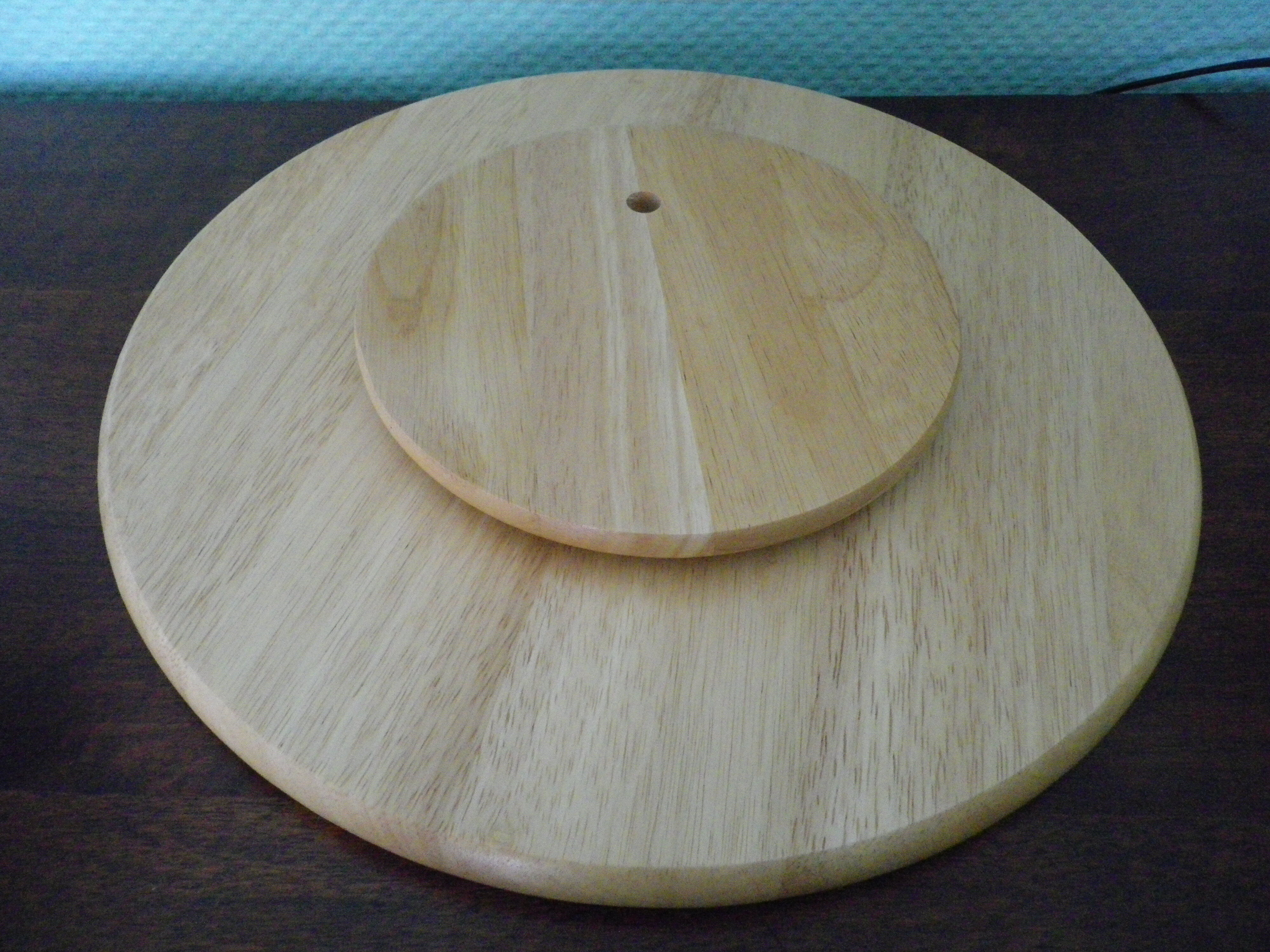 Solid Hevea wood cheese turntable, original box
