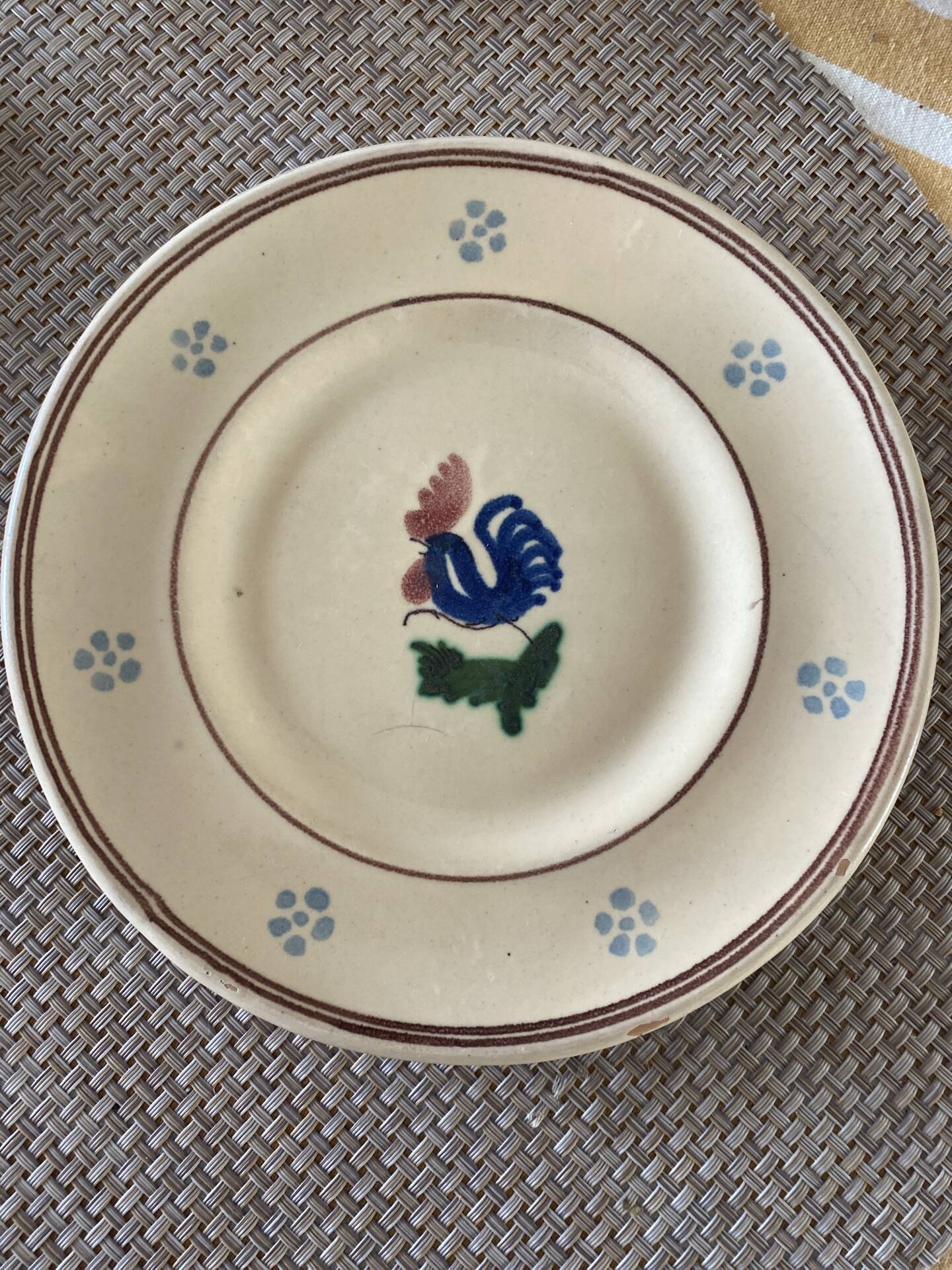 Assiette en céramique italienne ancienne
