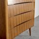 Commode Avalon du milieu du siècle en teck. Style vintage moderne et rétro