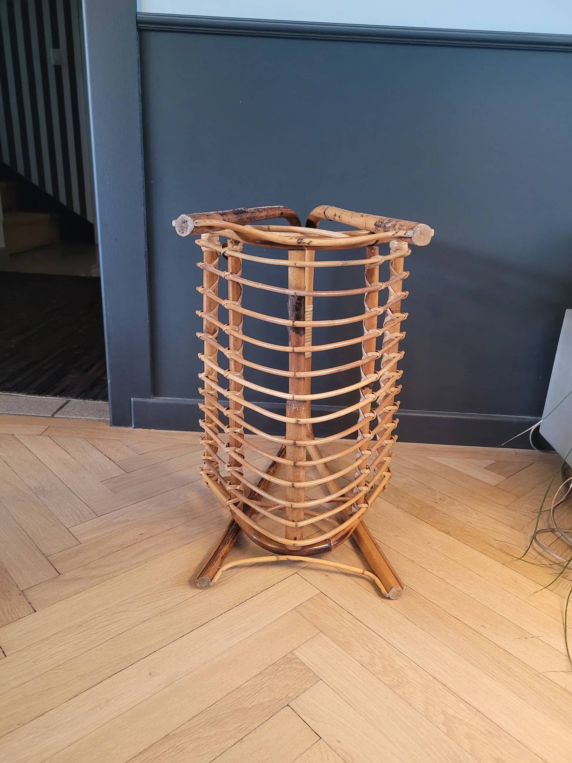 Vintage magazine rack in rattan and bamboo