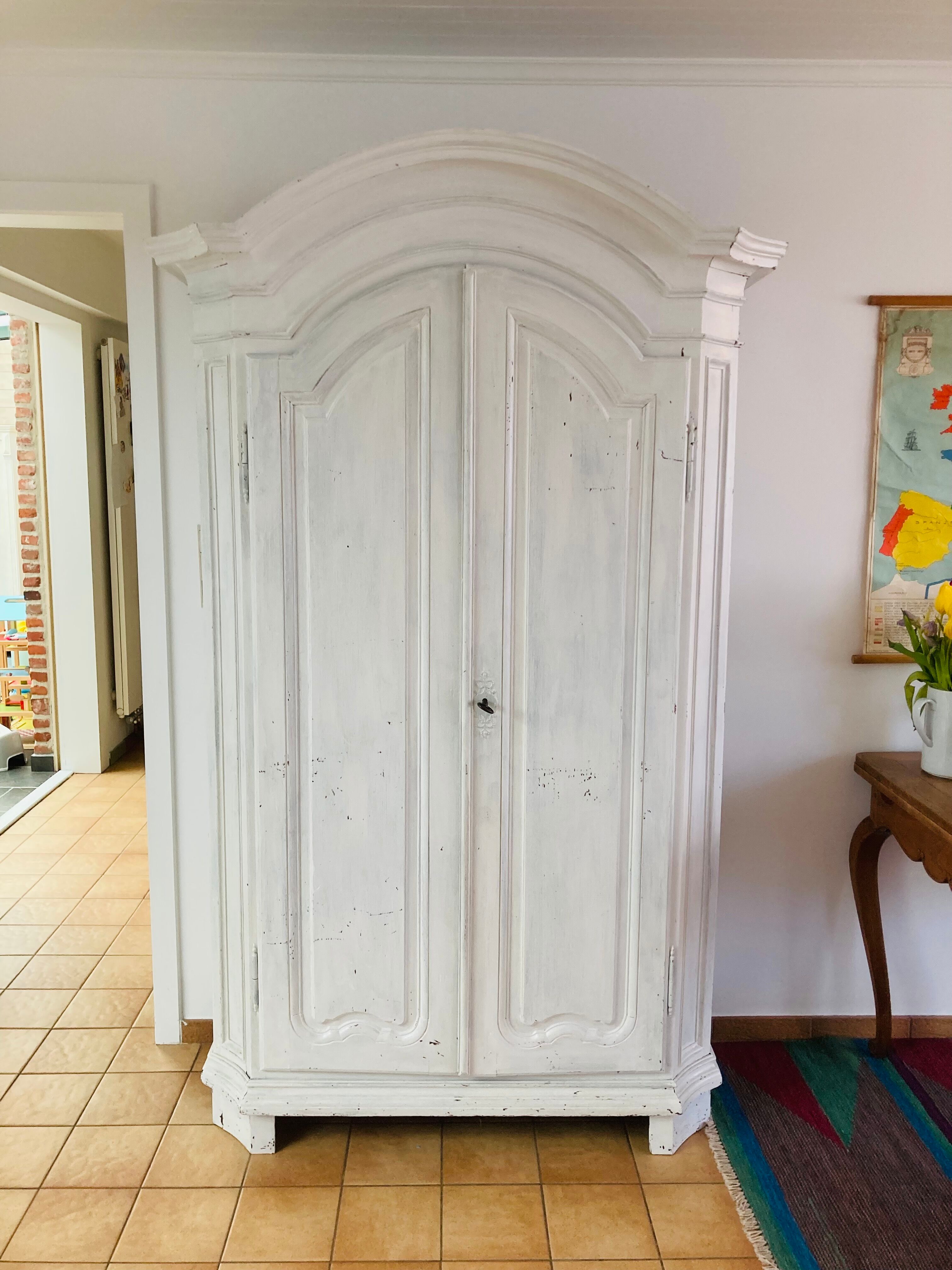 Armoire style Louis XV